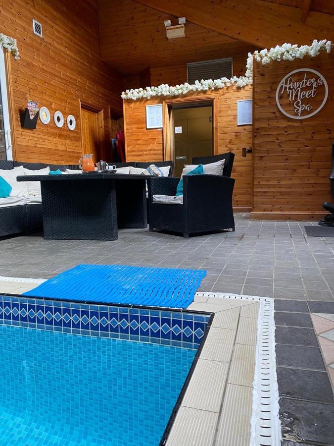 Hunters Meet Hotel Hatfield Heath Ngoại thất bức ảnh