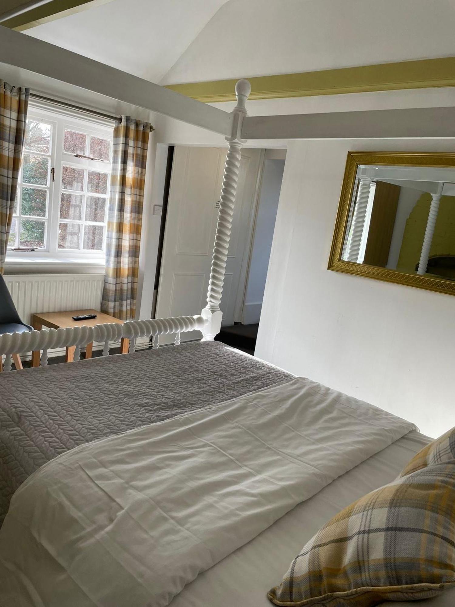Hunters Meet Hotel Hatfield Heath Ngoại thất bức ảnh